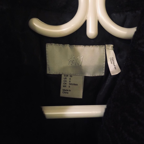 H&M shearling jacket - Picture 2 of 3